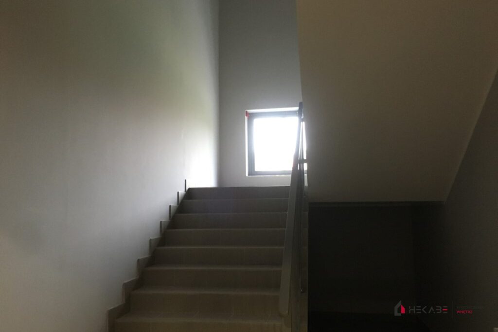 Szkoła Podstawowa Będzin — realizacja komercyjna Hekabe 16