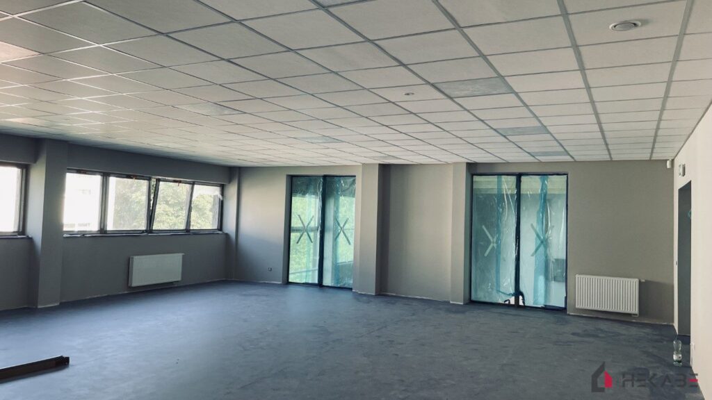 Szkoła Podstawowa Będzin — projekt Hekabe, wykończenia wnętrz premium