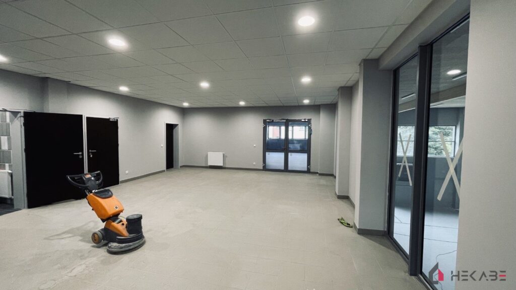 Szkoła Podstawowa Będzin — projekt Hekabe, wykończenia wnętrz premium