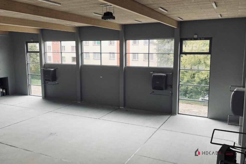 Szkoła Podstawowa Będzin — realizacja komercyjna Hekabe 29