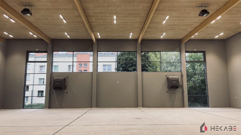 Szkoła Podstawowa Będzin — projekt Hekabe, wykończenia wnętrz premium