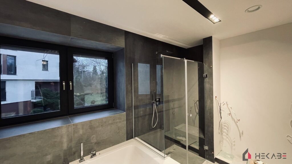 Łazienka Bażantów Katowice — projekt Hekabe, wykończenia wnętrz premium