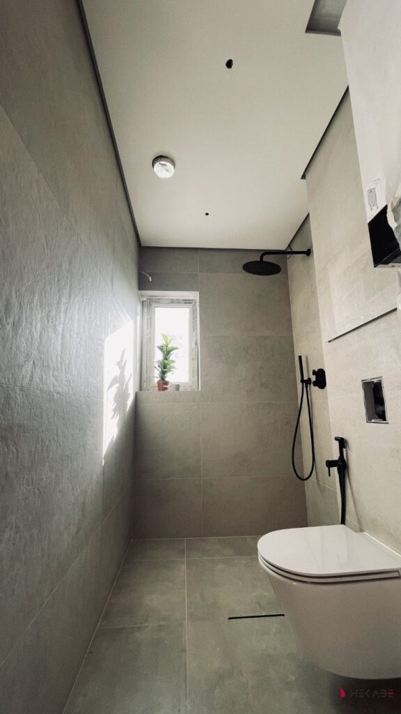 Łazienka Kochłowice Ruda Śląska — projekt Hekabe, wykończenia wnętrz premium