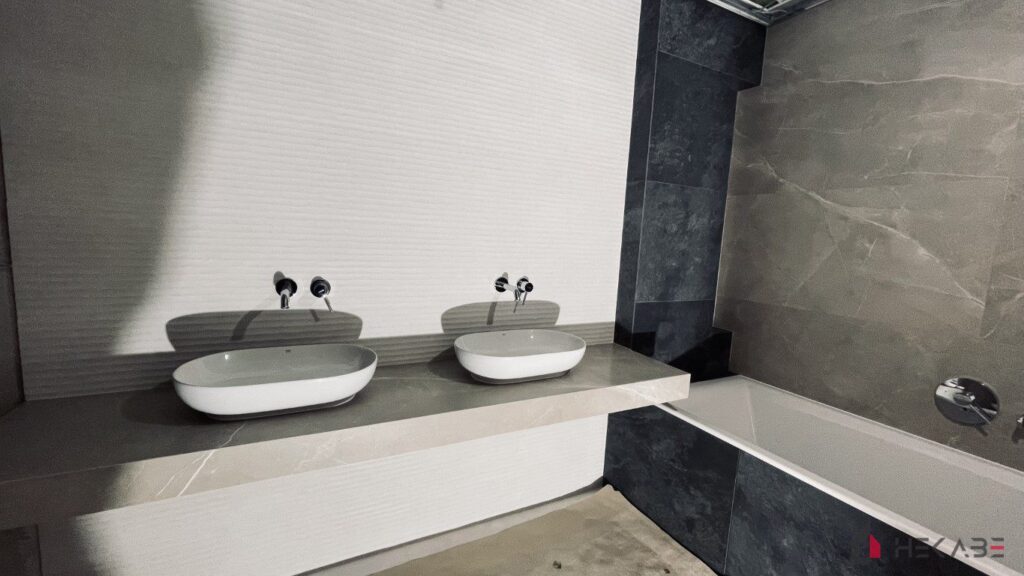 Łazienka Kochłowice Ruda Śląska — projekt Hekabe, wykończenia wnętrz premium