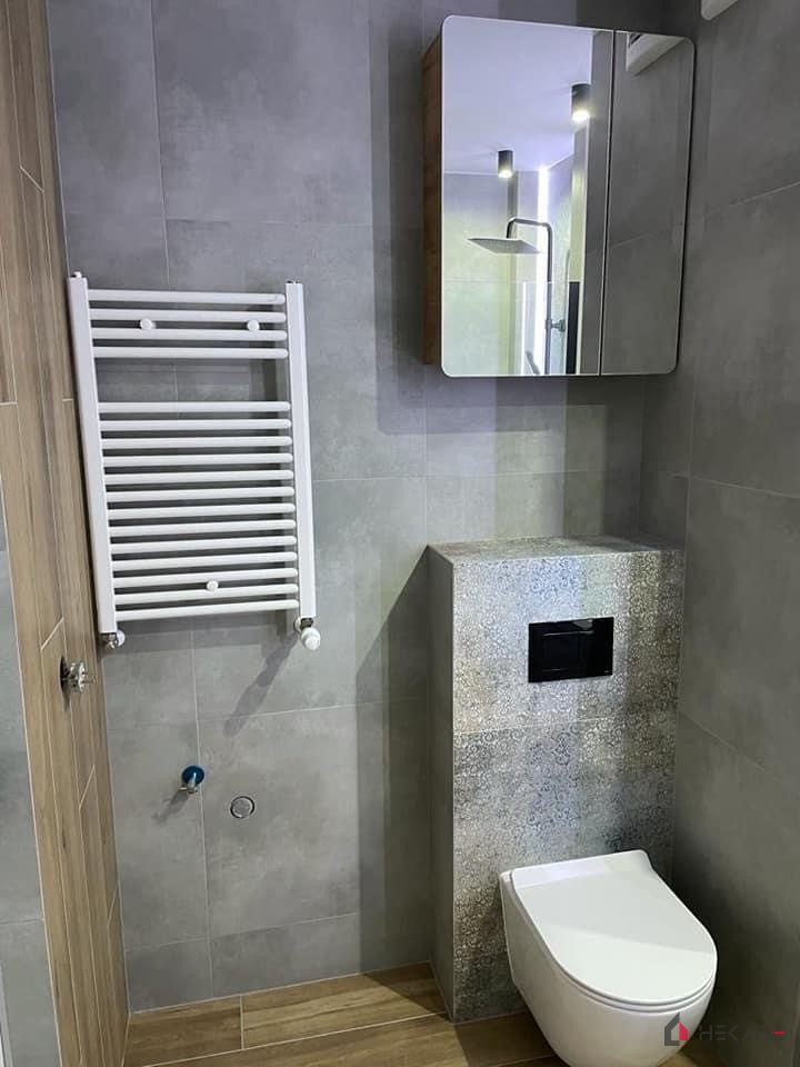 Łazienka Osiedle Franciszkańskie Katowice — projekt Hekabe, wykończenia wnętrz premium