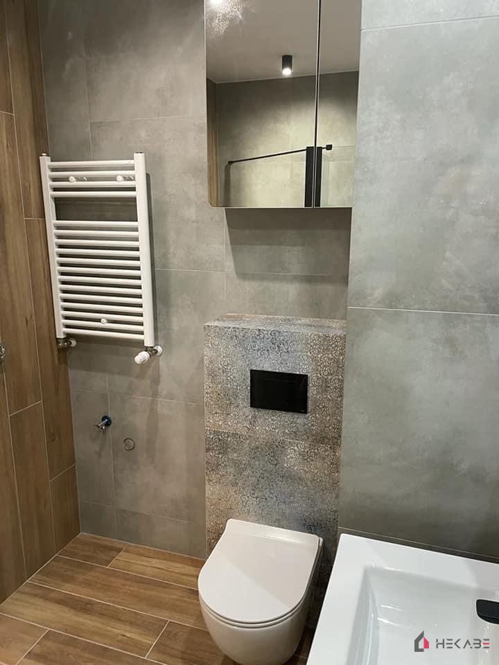 Łazienka Osiedle Franciszkańskie Katowice — projekt Hekabe, wykończenia wnętrz premium