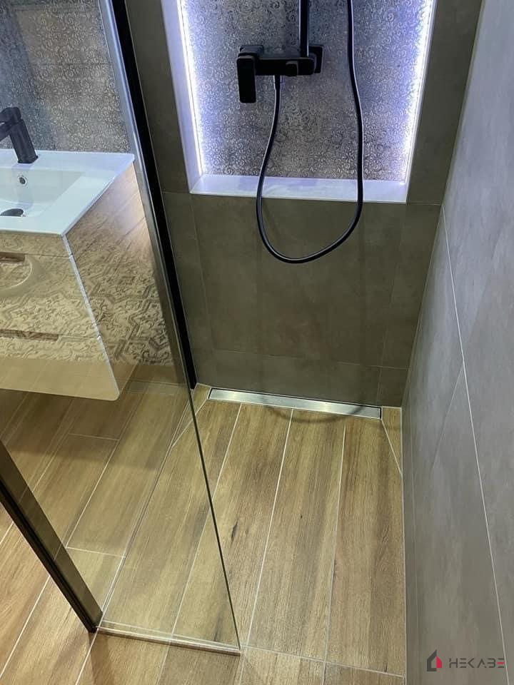 Łazienka Osiedle Franciszkańskie Katowice — projekt Hekabe, wykończenia wnętrz premium