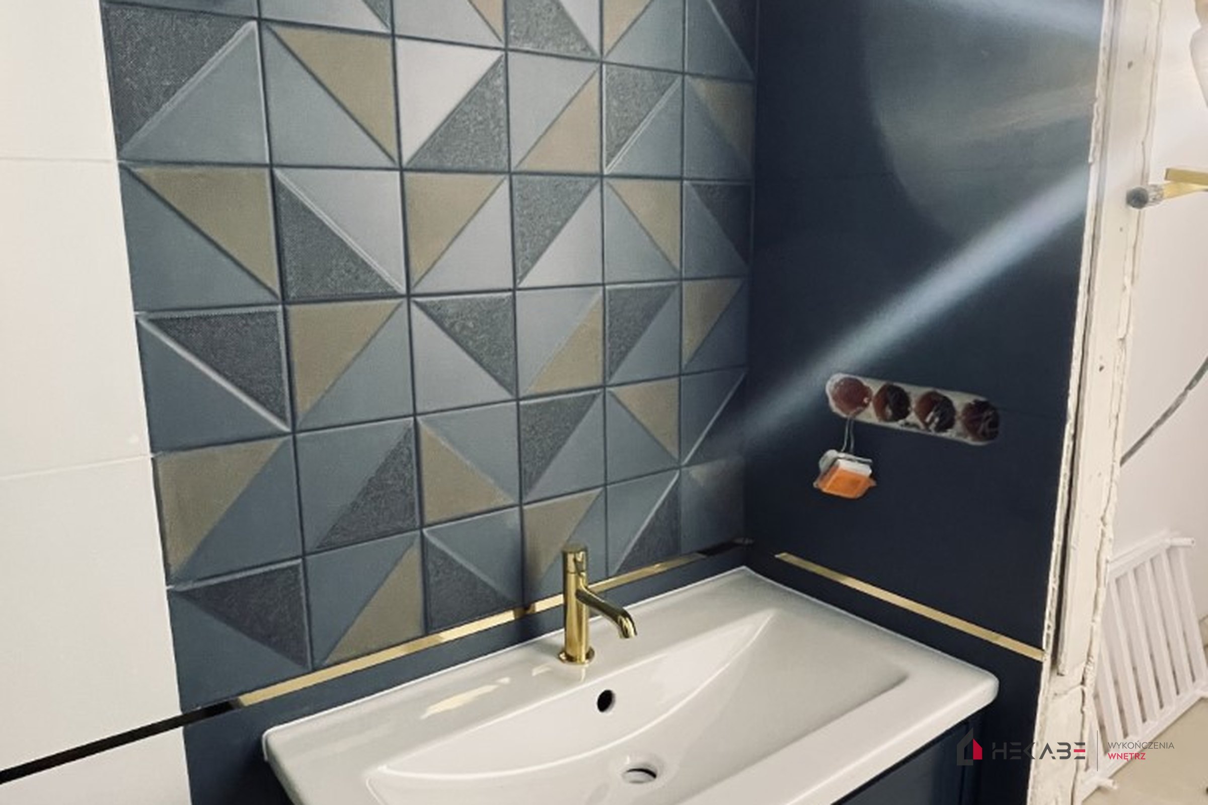 Łazienka Ratanice I Katowice — realizacja Hekabe 1
