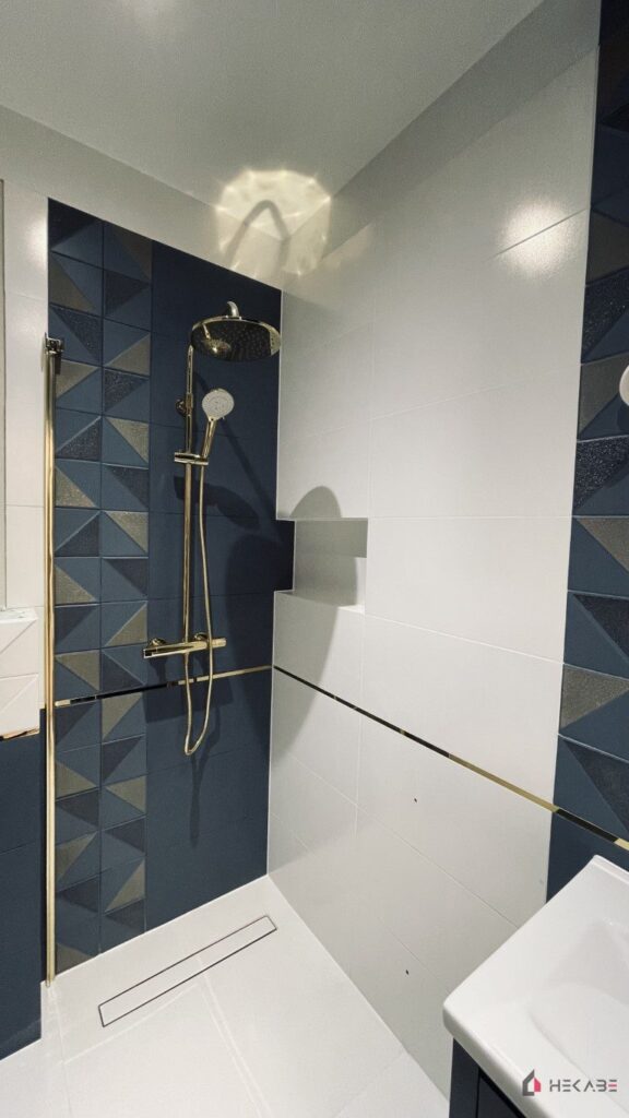 Łazienka Ratanice I Katowice — projekt Hekabe, wykończenia wnętrz premium