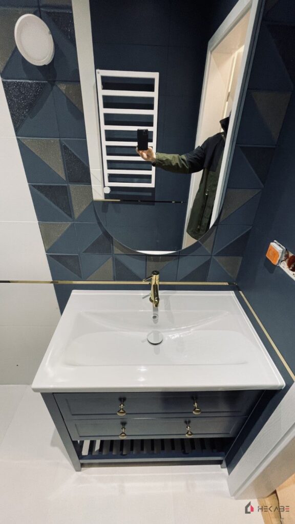 Łazienka Ratanice I Katowice — projekt Hekabe, wykończenia wnętrz premium