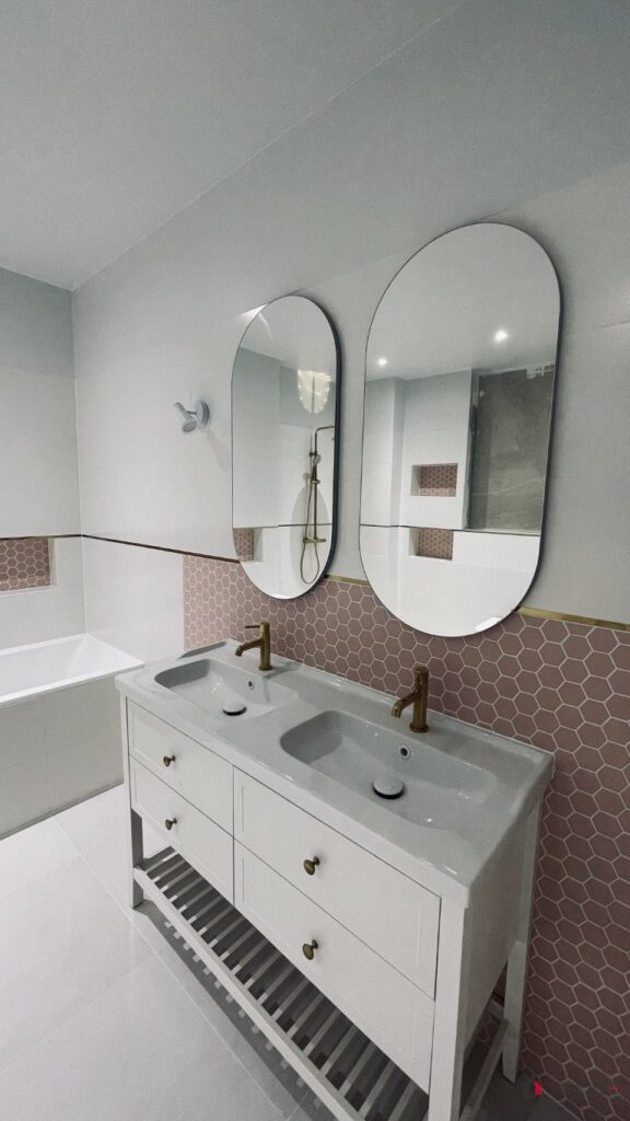 Łazienka Ratanice II Katowice — projekt Hekabe, wykończenia wnętrz premium