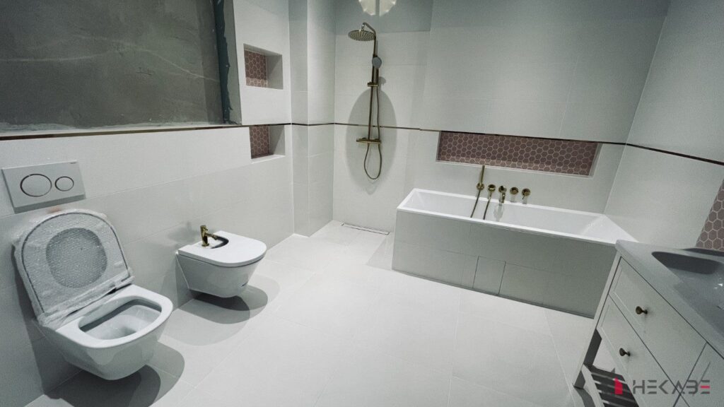 Łazienka Ratanice II Katowice — projekt Hekabe, wykończenia wnętrz premium