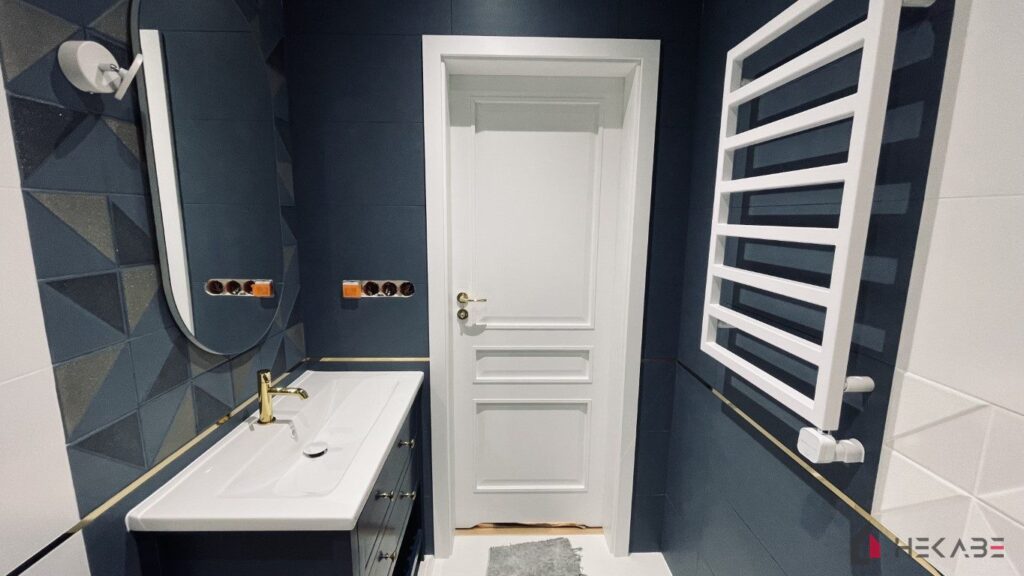 Łazienka Ratanice II Katowice — projekt Hekabe, wykończenia wnętrz premium