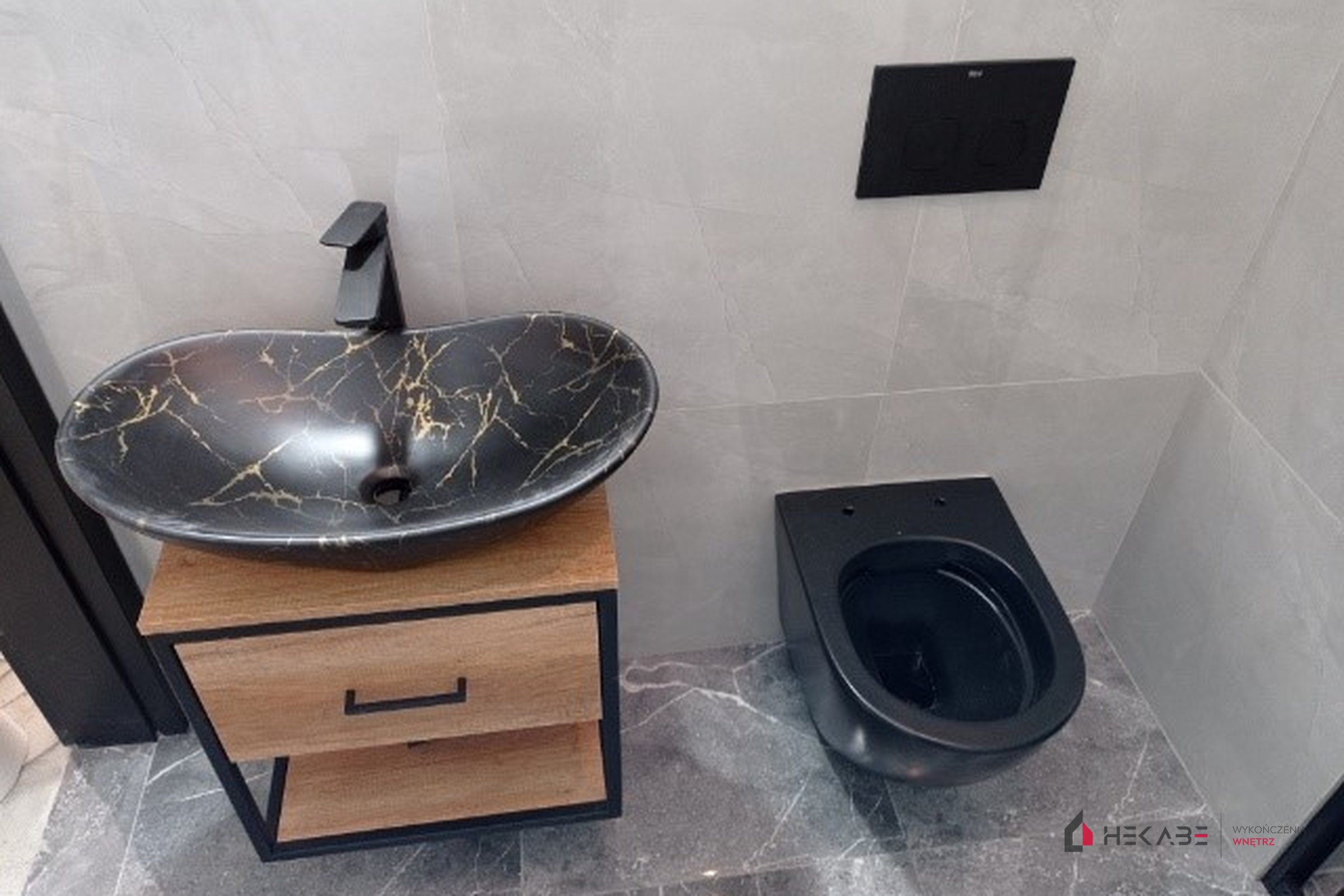 Łazienka Sobieskiego Katowice — realizacja Hekabe 1