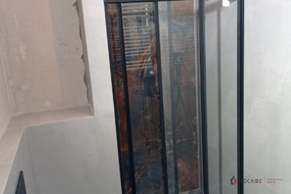 Łazienka Sobieskiego Katowice — realizacja Hekabe 3