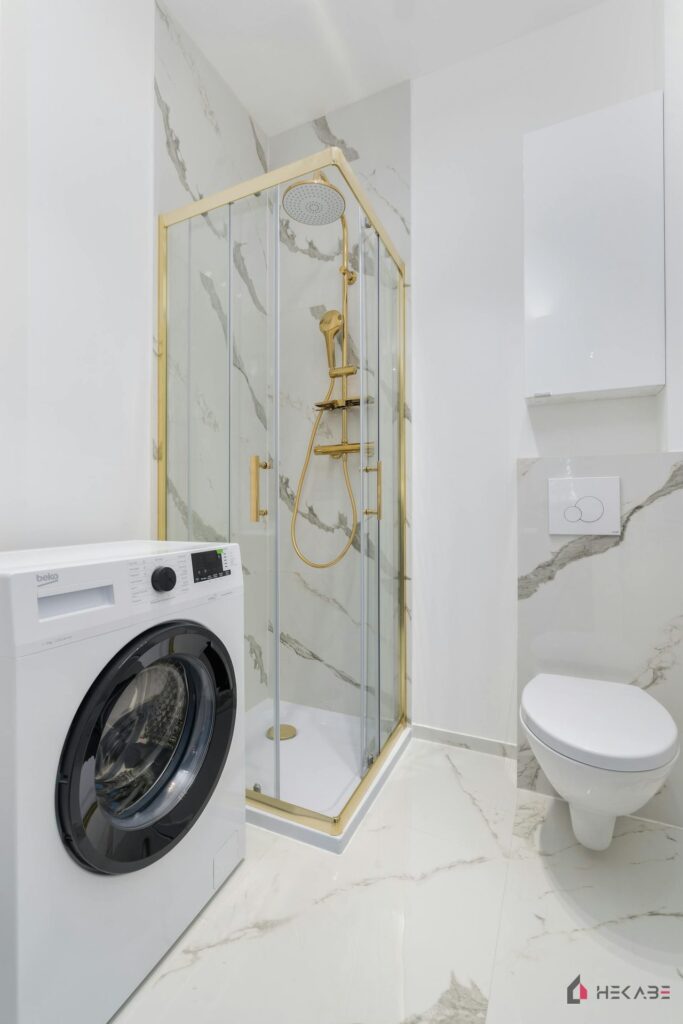 Łazienka Żurawia Katowice — projekt Hekabe, wykończenia wnętrz premium