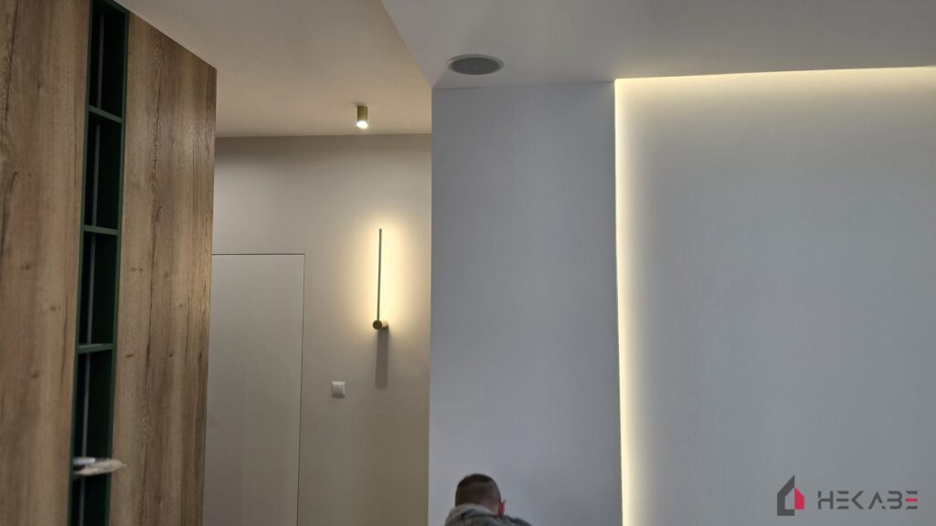 Mieszkanie Ceglana II Katowice — projekt Hekabe, wykończenia wnętrz premium