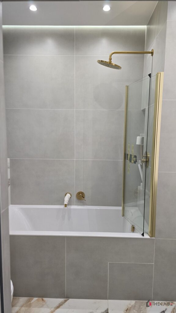 Mieszkanie Ceglana II Katowice — projekt Hekabe, wykończenia wnętrz premium