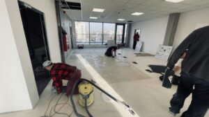 Remonty biur w Katowicach: jak zwiększyć efektywność pracy dzięki nowej aranżacji?