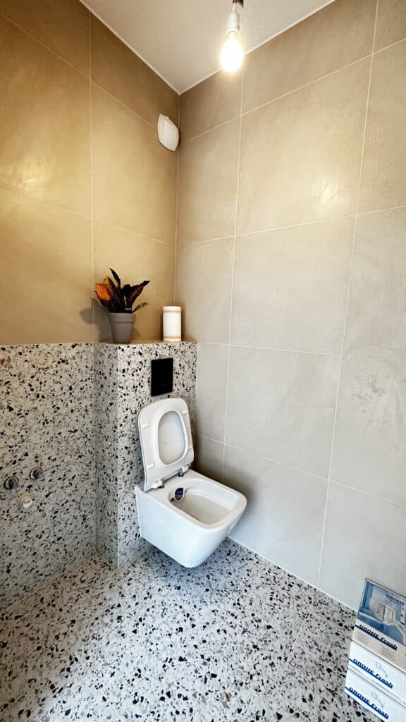 Remont mieszkania z rynku wtórnego w toku — Katowice, realizacja Hekabe